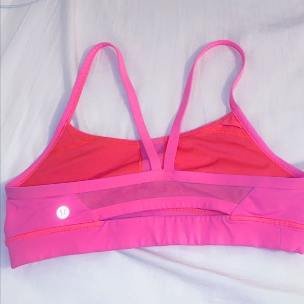 Pink lululemon sports bra